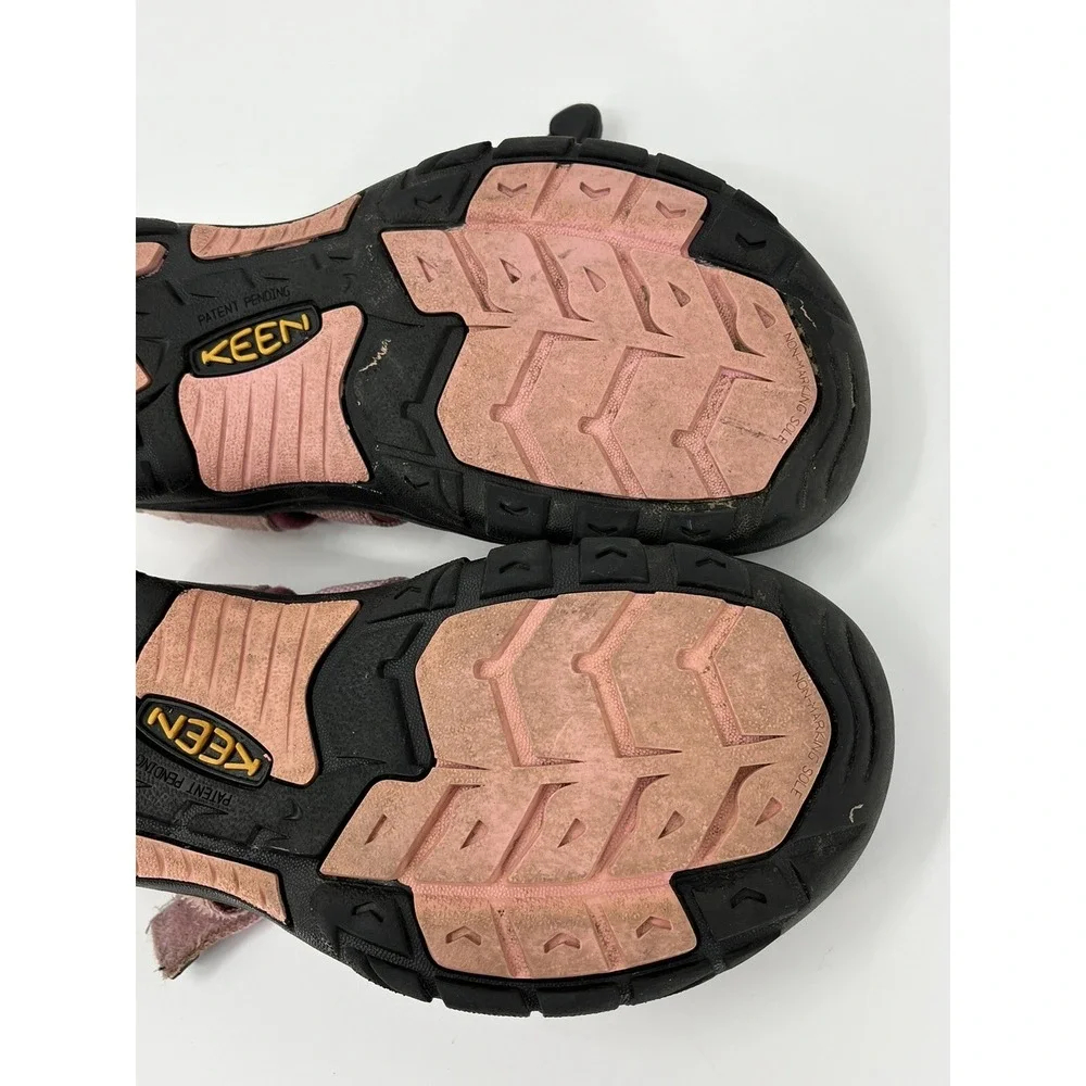 Keen Youth Size 5 Newport H2 Waterproof Hiking Sandals EU 38